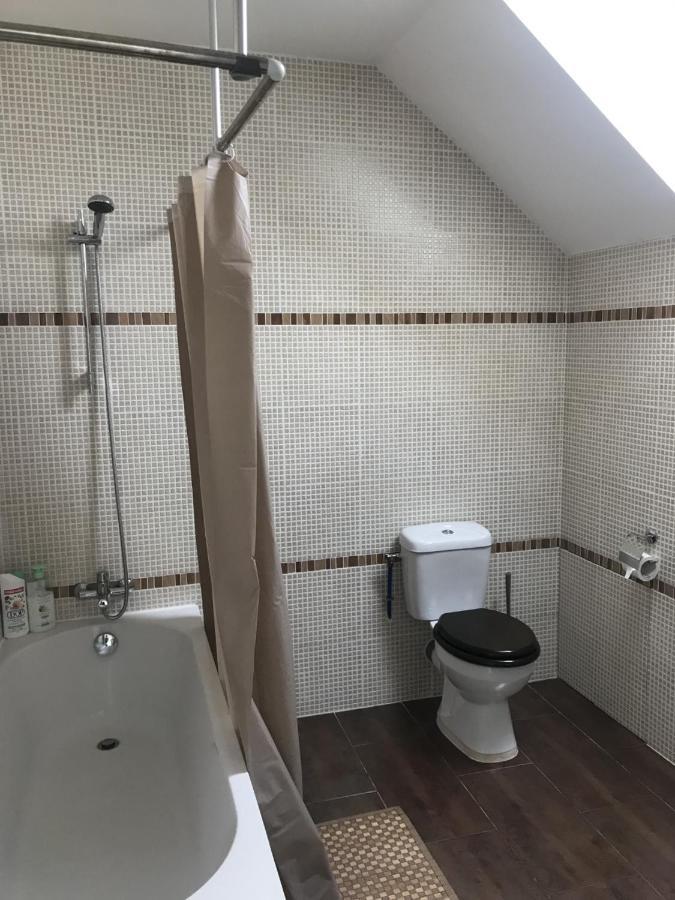 Chambre Du Ru D Ausson Chatel-Censoir Екстер'єр фото
